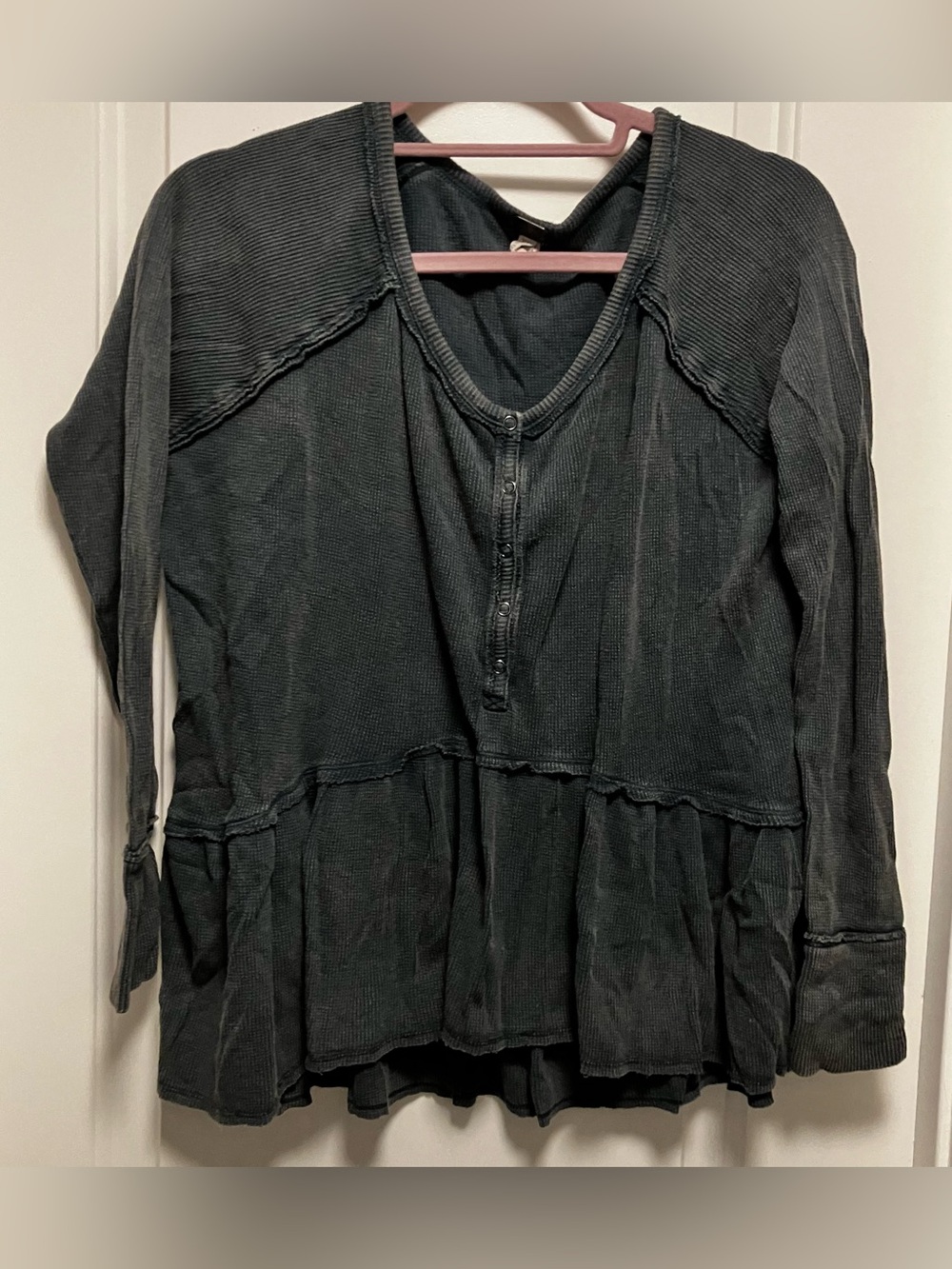 Free People We The Free Thermal Waffle Knit Henley Shirt Gray Women's Size XS - Picture 1 of 15